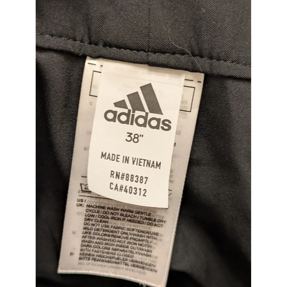 Adidas Mens Black Golf Shorts Size 38 Embroidered Logo 3-Stripe Performance